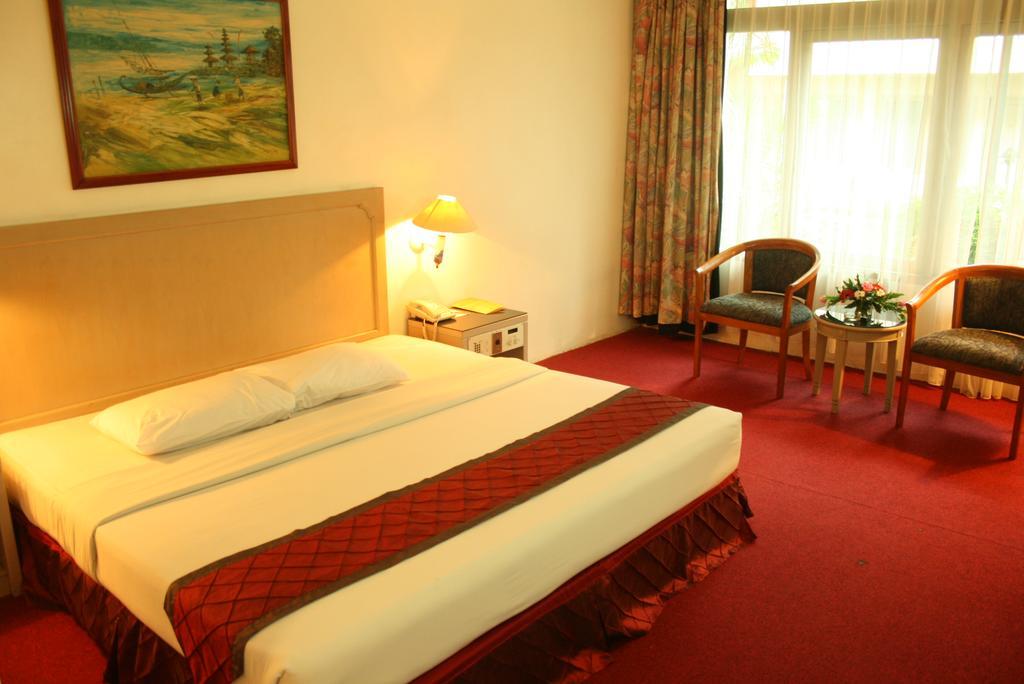 Hotel Royal Palace 반둥 외부 사진